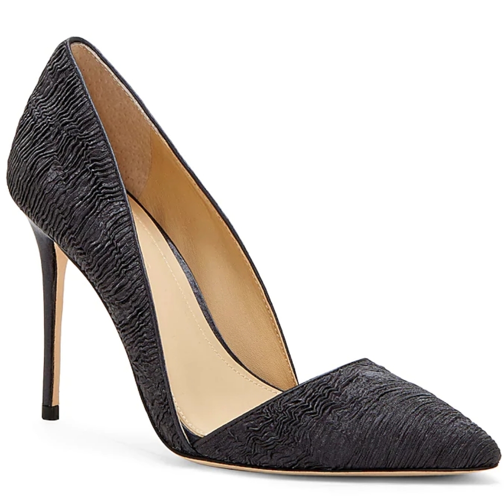 Brand new!!! Imagine by Vince Camuto heel